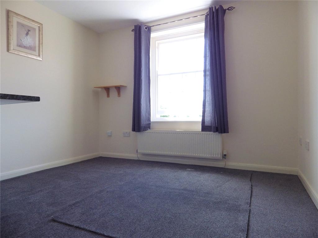 Tregonwell Road, Minehead, Somerset, TA24 1 bed apartment £550 pcm (£127 pw)