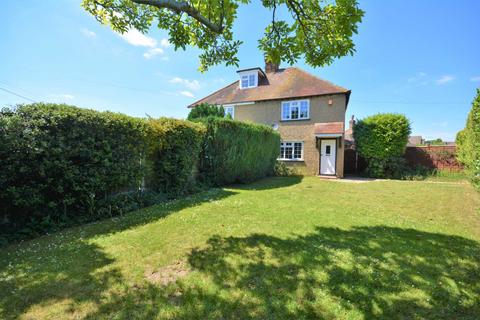 1 Howard Crescent, Seer Green, Beaconsfield, HP9 2XR
