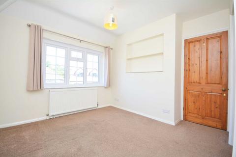 1 Howard Crescent, Seer Green, Beaconsfield, HP9 2XR