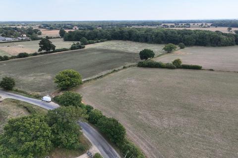 Land for sale, Tumblers Green CM77