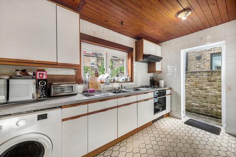 10 Wingrave Road, London, W6 9HF