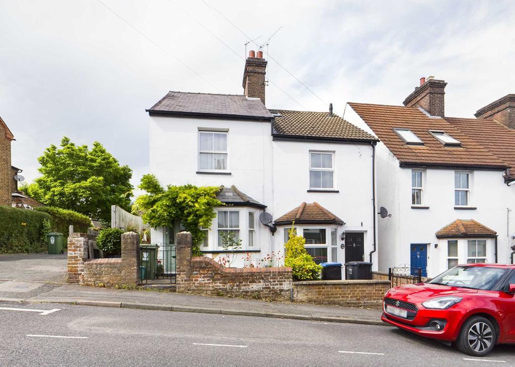 Astley Road, Hemel Hempstead, Unfurnished, Available August 2022 3 bed