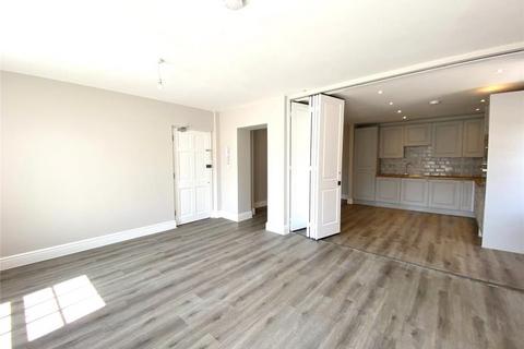 2 bedroom apartment to rent, Bagshot