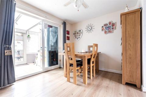 15 Aysgarth, Bracknell, RG12 8SD