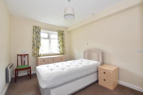 1 bedroom flat for sale, Outwood Common Road, Billericay, Essex