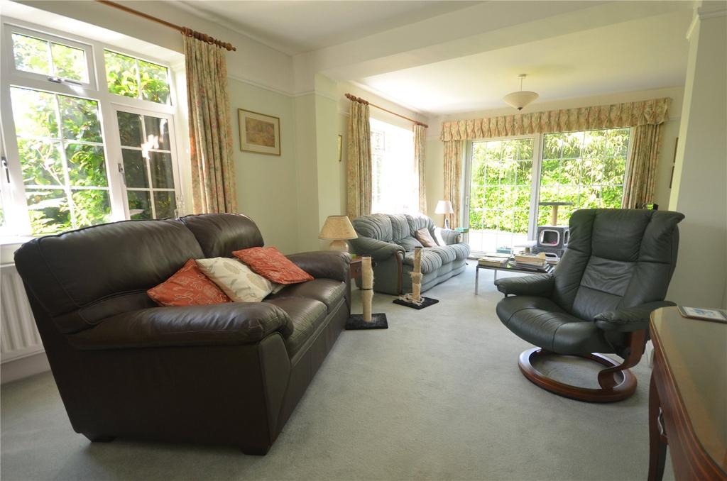 Boundstone Road, Rowledge, Farnham, Surrey, GU10 5 bed detached house