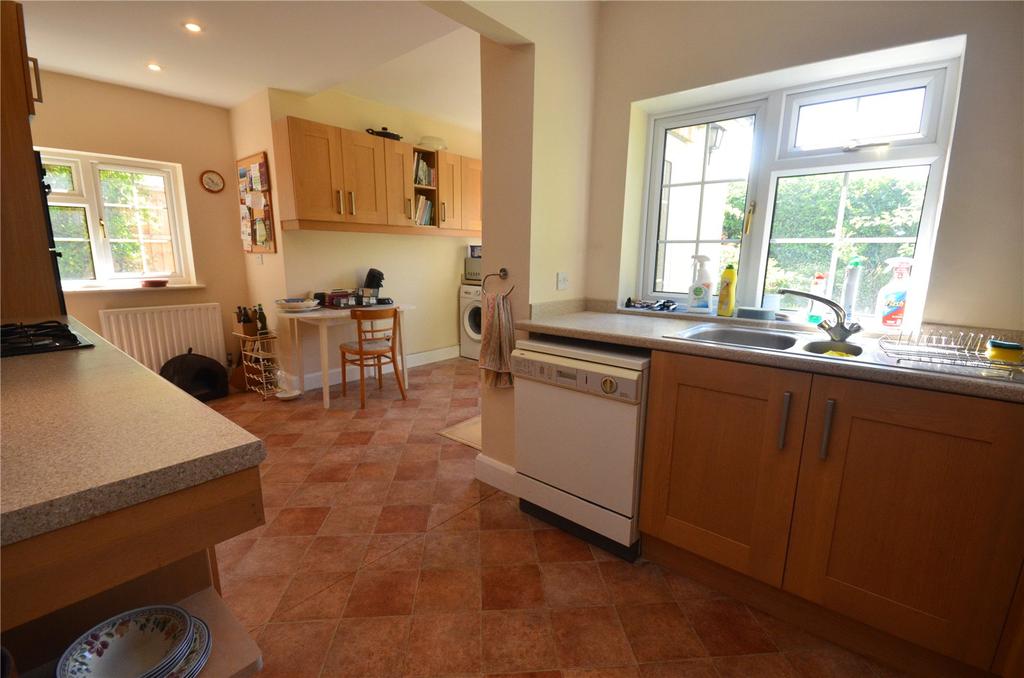 Boundstone Road, Rowledge, Farnham... 5 bed detached house £1,175,000
