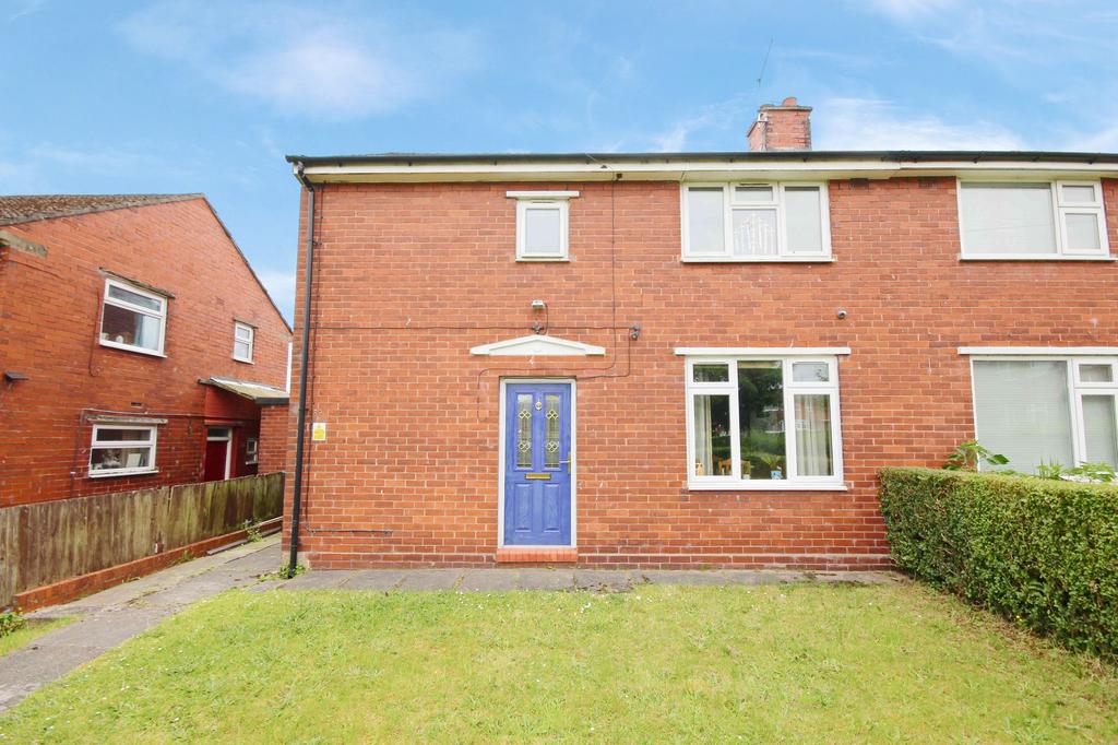 Walnut Avenue, Weaverham, CW8 3 bed semidetached house £170,000