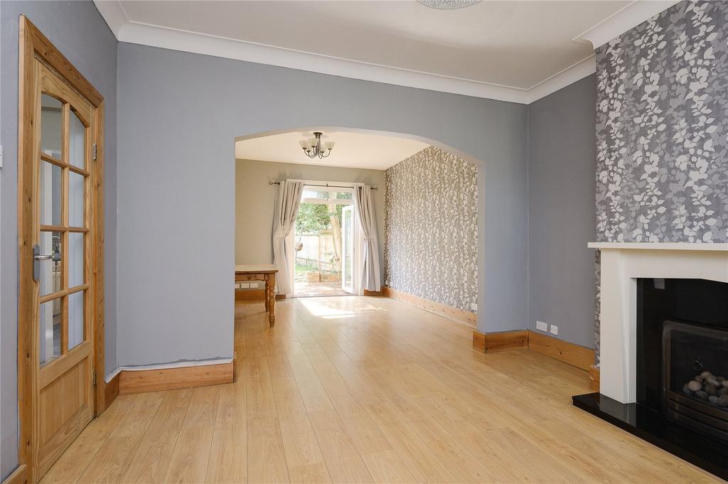 Cobham Road, Kingston upon Thames, KT1 3 bed semidetached house £850,000