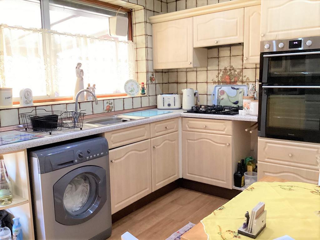 Fitted Kitchen