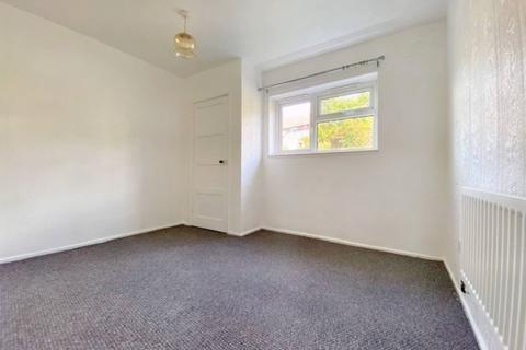 2 bedroom ground floor flat for sale - Newford Crescent, Stoke-on-Trent ST2