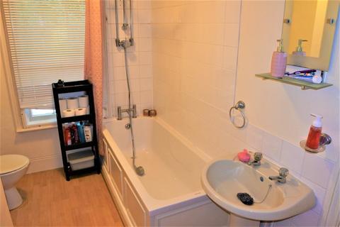18 Barrack Square, Grantham, NG31 9DG