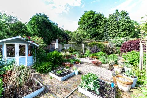 80 Carrhill Road, Mossley, Ashton-under-lyne, OL5 0SE