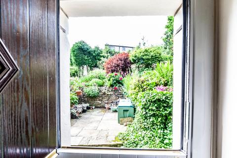 80 Carrhill Road, Mossley, Ashton-under-lyne, OL5 0SE