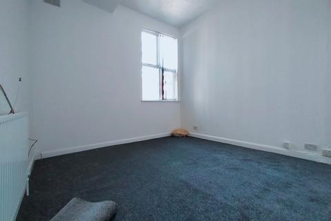 1 bedroom apartment to rent - Flat, Humberstone Road
