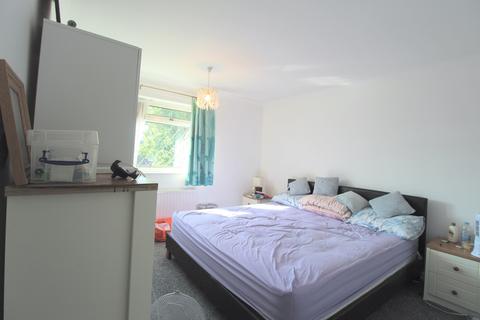 57 Ardleigh, Basildon, SS16 5RE