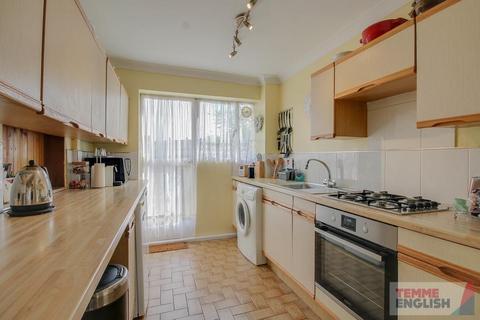 57 Ardleigh, Basildon, SS16 5RE