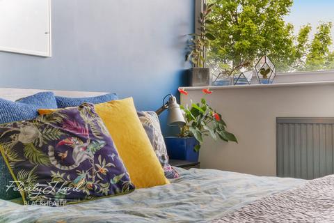 Flat 55, Greenwich Heights Master Gunner Place, London, SE18 4NP
