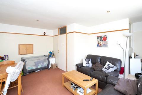 15 Moat Close, Bushey, WD23 3BS