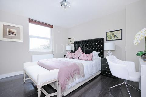 4 bedroom apartment to rent, St Johns Wood Park, London, NW8