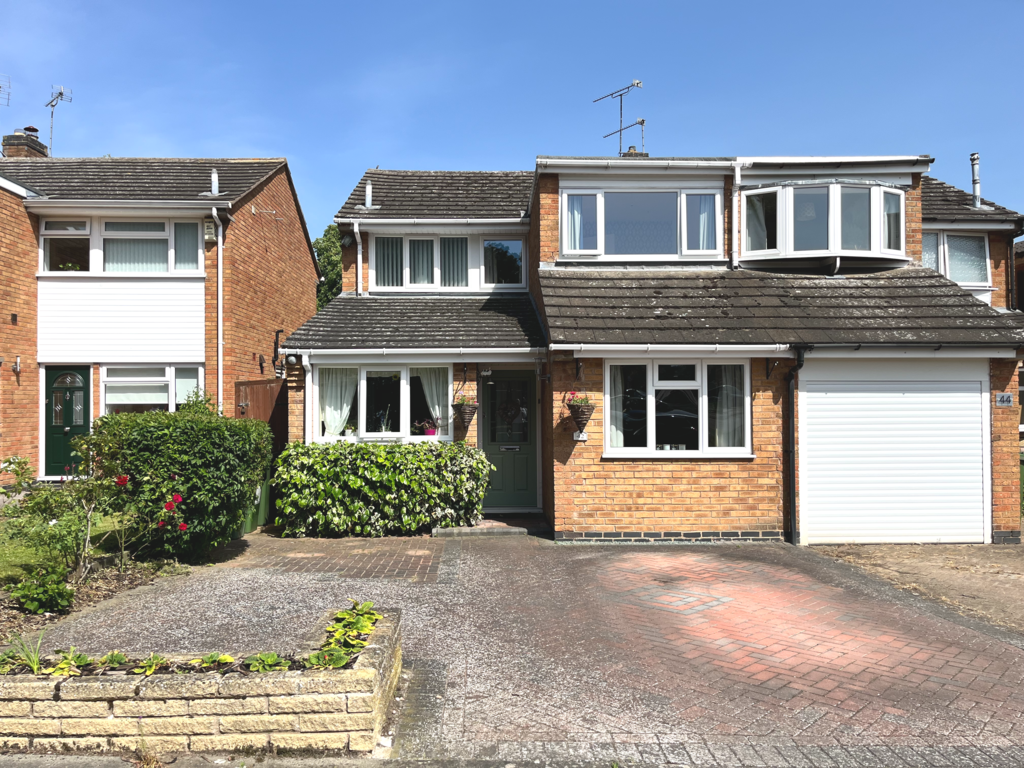 Rosebank Road, Countesthorpe 3 bed semidetached house £270,000