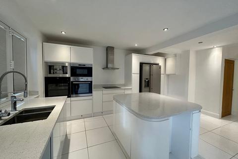 31 Heathside Avenue, Bexleyheath, DA7 4PZ