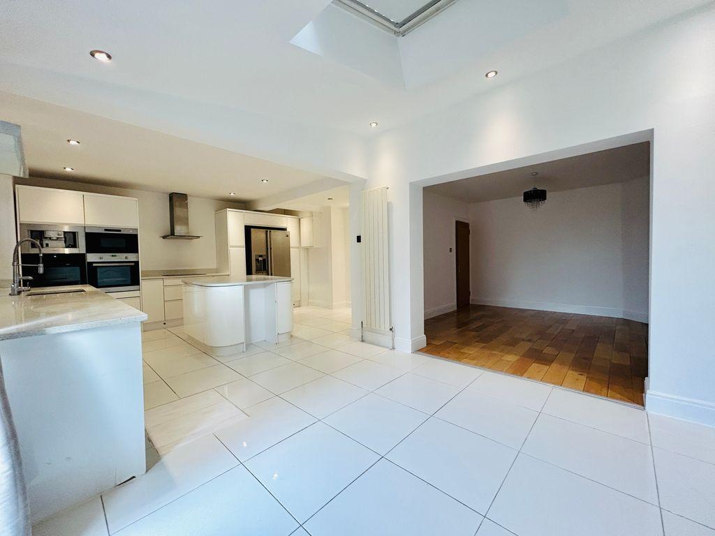 Kitchen/Dining &amp; Family Room