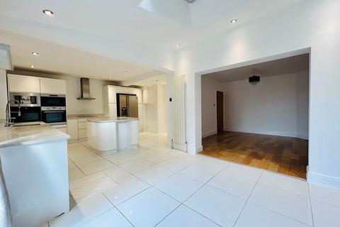 31 Heathside Avenue, Bexleyheath, DA7 4PZ