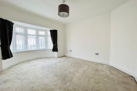 31 Heathside Avenue, Bexleyheath, DA7 4PZ