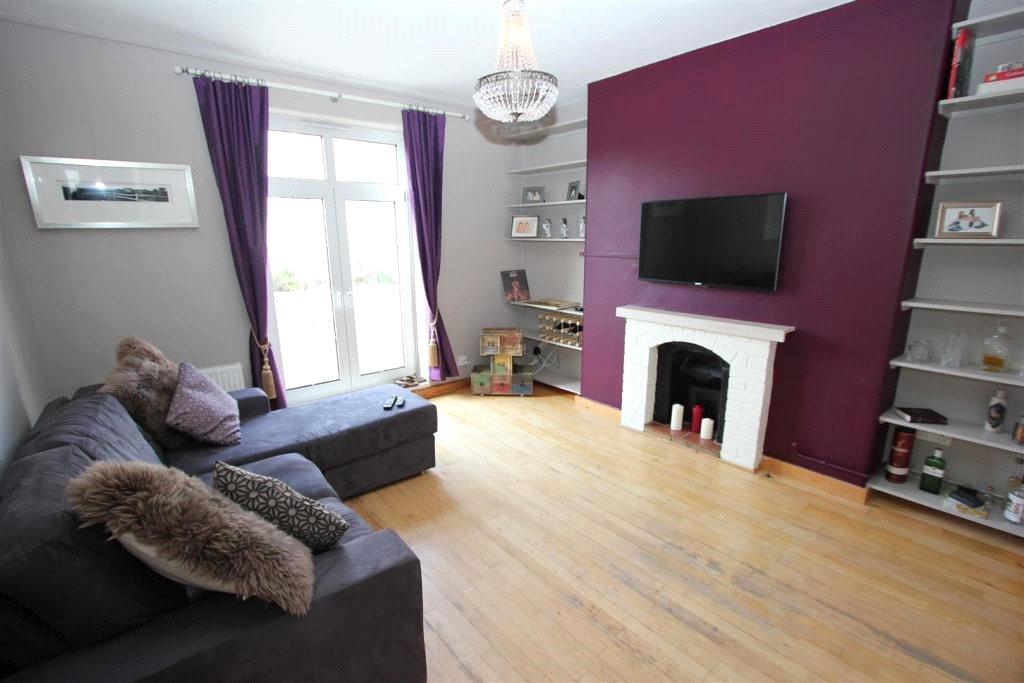 Hilliard House, Prusom Street, London, E1W 1 bed apartment £1,582 pcm