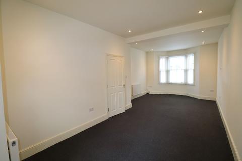 4 bedroom terraced house to rent - Thursby Road, Northampton NN1