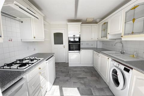 2 bedroom apartment for sale - Beach Crescent, Littlehampton, West Sussex