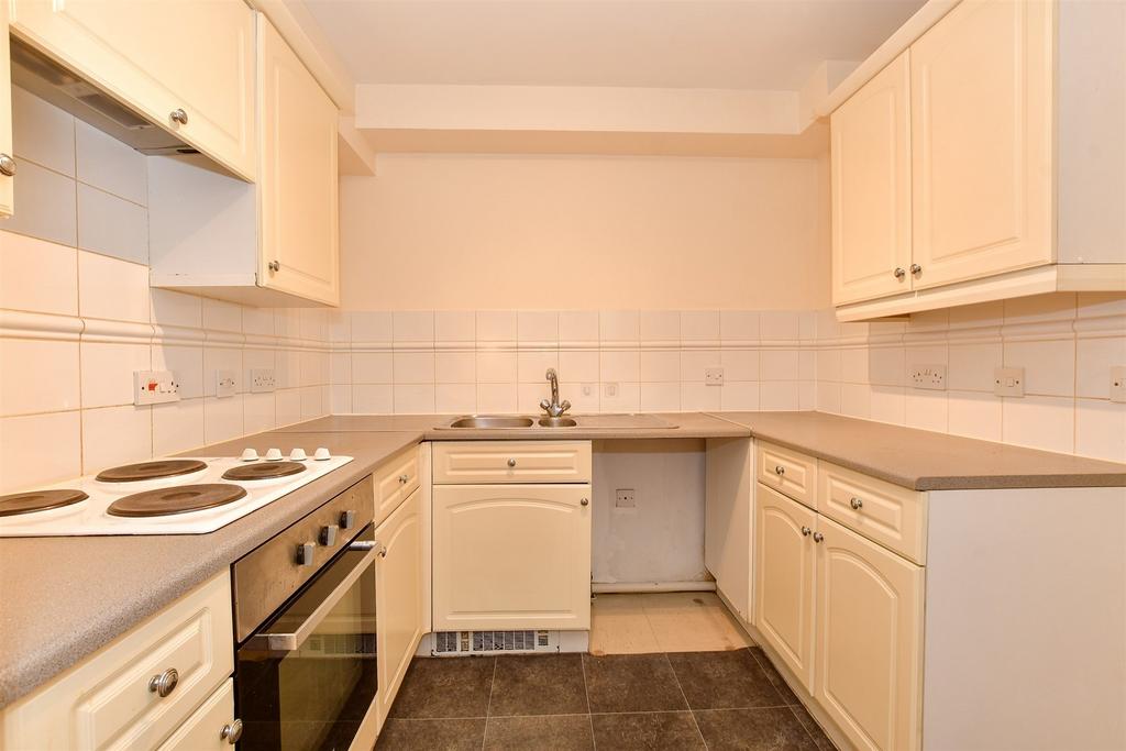 Dunlop Close, Dartford, Kent 1 bed ground floor flat for sale £170,000