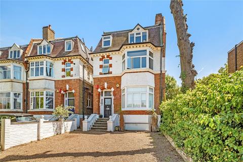 1 bedroom flat for sale, Kings Avenue, London, SW12