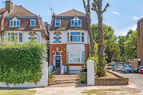 1 bedroom flat for sale, Kings Avenue, London, SW12