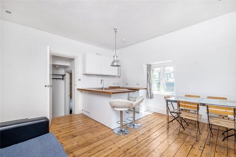 1 bedroom flat for sale, Kings Avenue, London, SW12