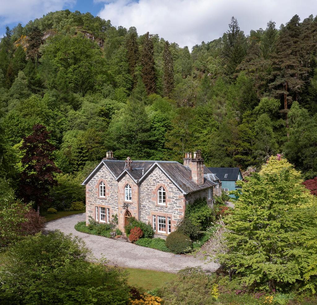 Beauly, InvernessShire, IV4. 6 bed property for sale £1,750,000