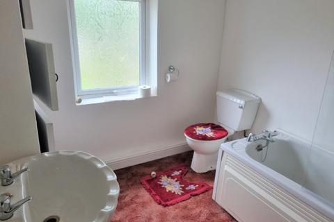31 Hollowgate, Rotherham, S60 2LD