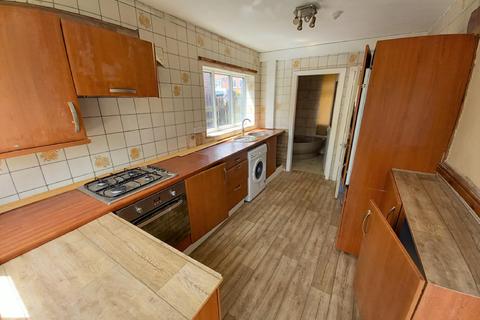 8 Gerald Road, Kendray, Barnsley, S70 3BL