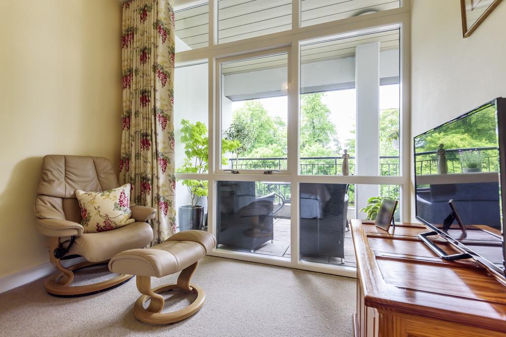 Quite sitting area overlooking the balcony