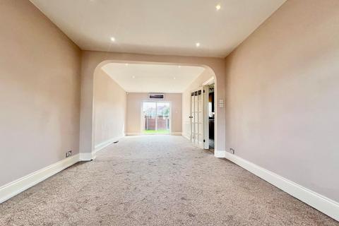 3 bedroom terraced house to rent, Torbay Road, Harrow HA2
