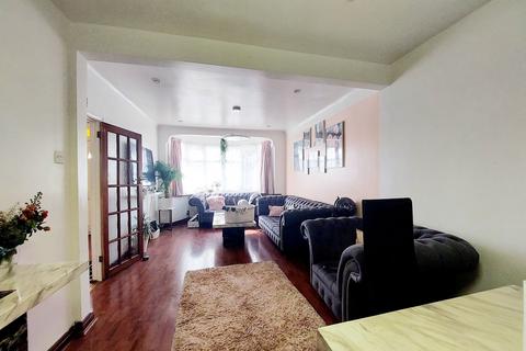 17 Corfe Avenue, Harrow, HA2 8TA