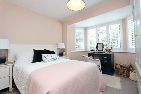 11 Fiddicroft Avenue, Banstead, SM7 3AD