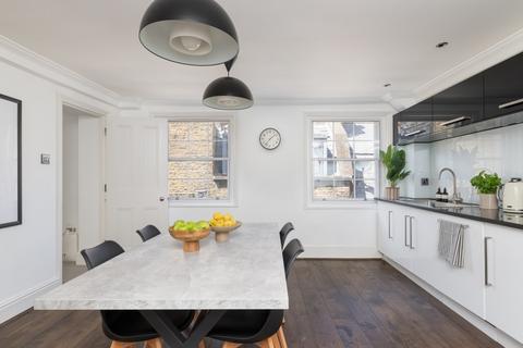 3 bedroom apartment for sale, Craven Street, Strand WC2