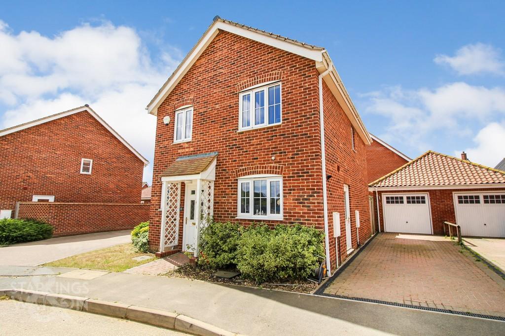Ponsonby Way, Poringland, Norwich 3 bed detached house for sale £325,000