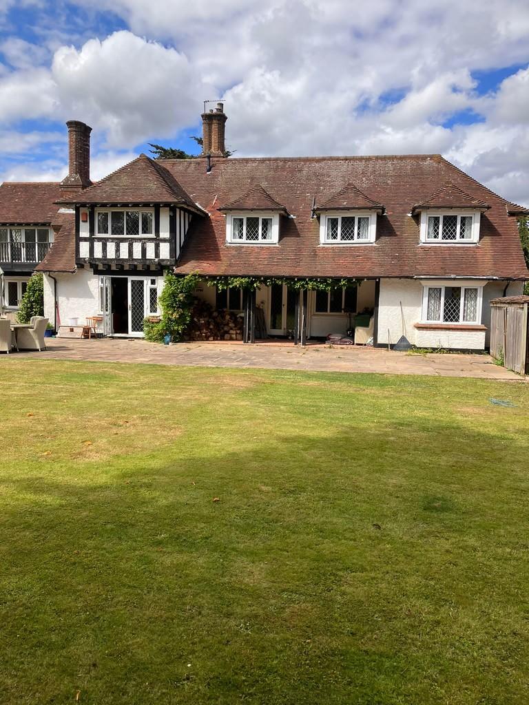 Wheelers Lane, Bournemouth 2 bed semidetached house £2,200 pcm (£508 pw)