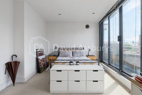 undefined, Thrawl Street, Aldgate, London