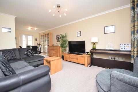 9 Bertram Dickson Place, Errol, Perth, PH2 7UY