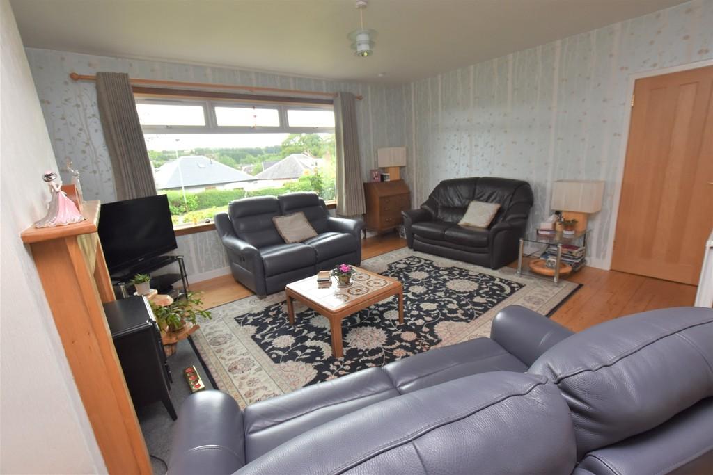 Oakbank Crescent, Perth 4 bed detached house £310,000