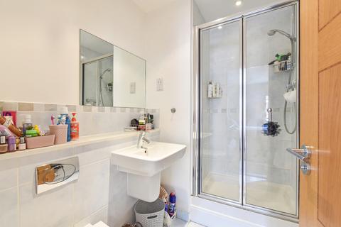 2 bedroom flat for sale - St Agnes Place, Chichester